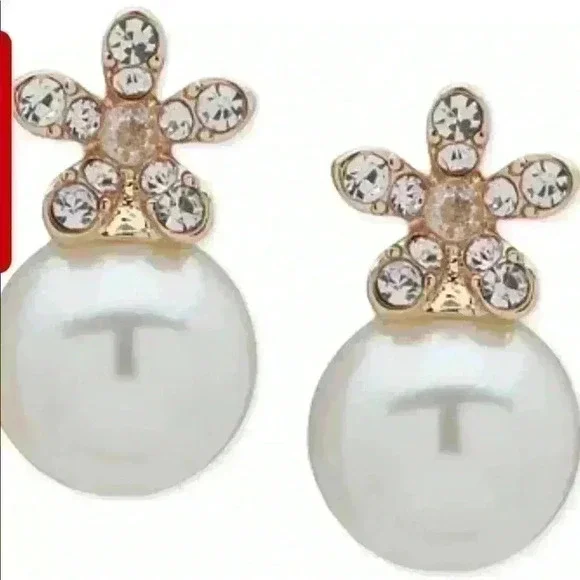 Anne Klein new gold pearl and Crystal flower stud - Picture 2 of 3